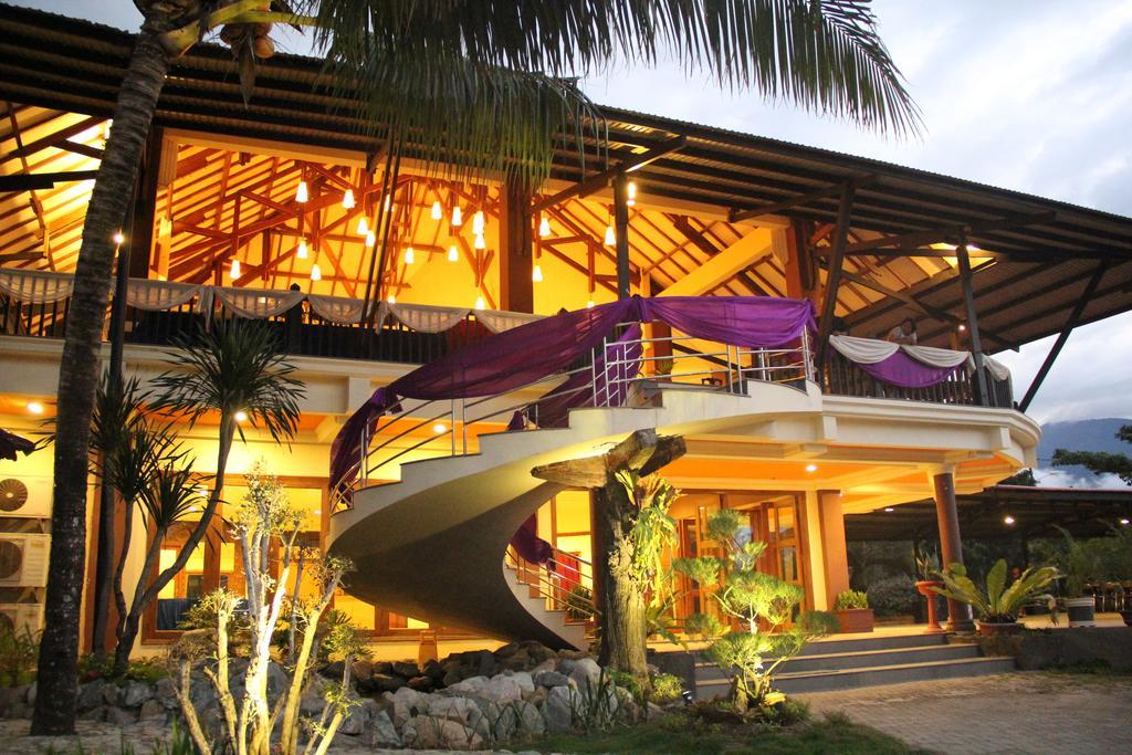 Kampoeng Nelayan Hotel Palu Exteriér fotografie