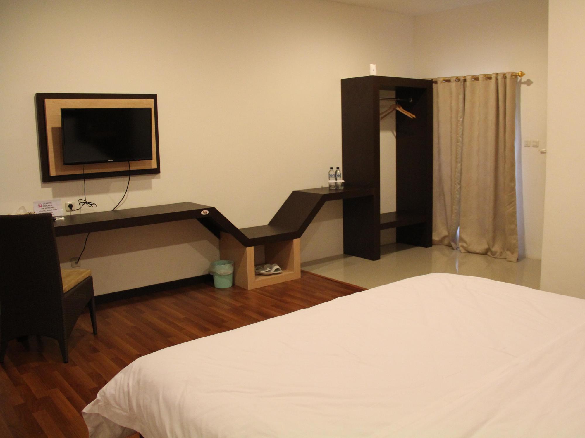 Kampoeng Nelayan Hotel Palu Exteriér fotografie